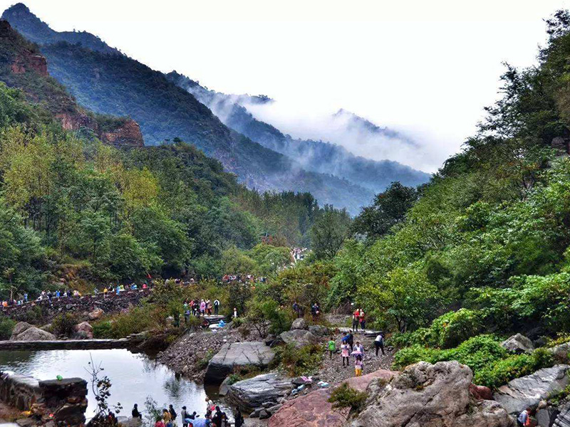 关 山